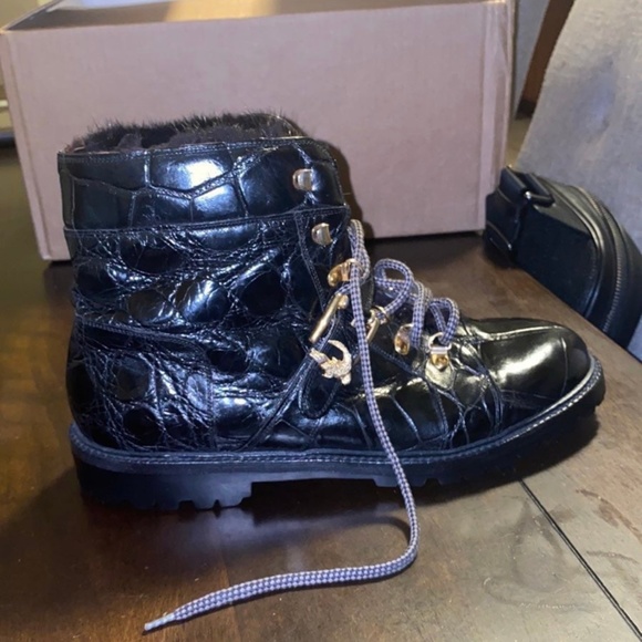 Mauri real Crocodile boots with real Mink insides. 100 percent authentic. main image 5